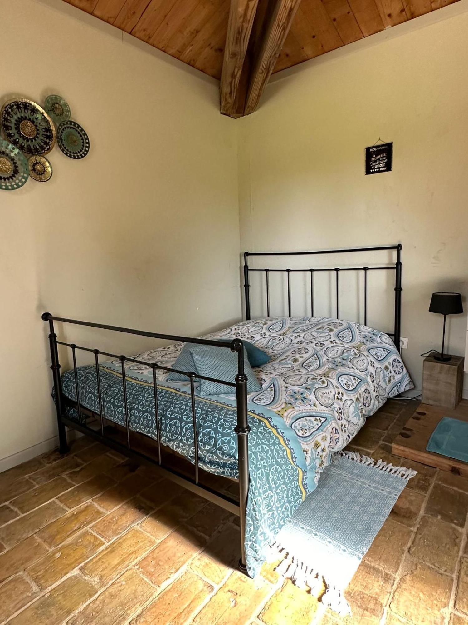 Maisonnette Independante Au Calme Dans Un Grand Jardin Châteauneuf-du-Rhône Extérieur photo
